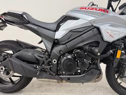 Suzuki 2020 SUZUKI 1000CC GSXS-S1000SRQ Silver