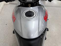 Suzuki 2020 SUZUKI 1000CC GSXS-S1000SRQ Silver
