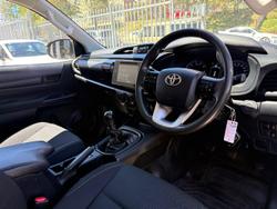 2020 Toyota Hilux SR