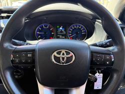 2020 Toyota Hilux SR