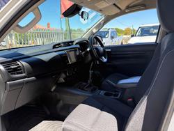 2020 Toyota Hilux SR