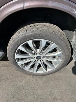 2023 Ford Everest Platinum