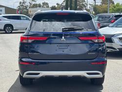 2024 Mitsubishi Outlander Exceed