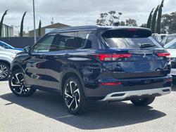 2024 Mitsubishi Outlander Exceed