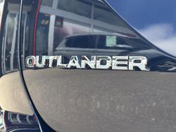 2024 Mitsubishi Outlander Exceed