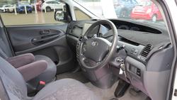 2003 Toyota Tarago GLi ACR30R Powder White