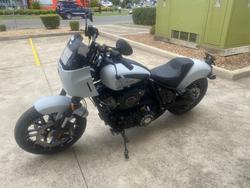 2025 Indian SPORT CHIEF GHOST WHITE METALLIC