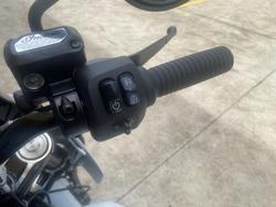 2025 Indian SPORT CHIEF GHOST WHITE METALLIC