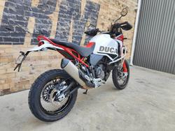 2024 DUCATI DESERT X RALLY DUAL PURPOSE BIANCO TRICOLOR