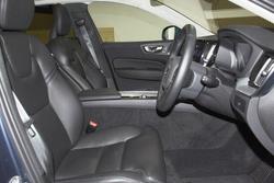 2023 Volvo XC60 Ultimate B5 Bright