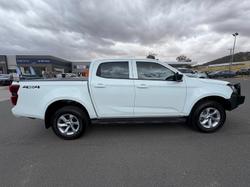 2024 Isuzu D-MAX LS-M