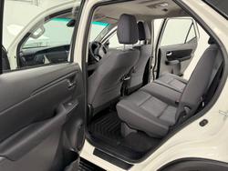 2024 Toyota Fortuner GX GUN156R 4X4 Dual Range Glacier White