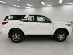 2024 Toyota Fortuner GX GUN156R 4X4 Dual Range Glacier White
