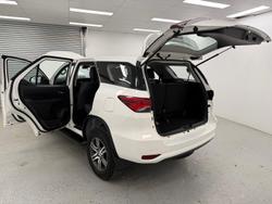 2024 Toyota Fortuner GX GUN156R 4X4 Dual Range Glacier White