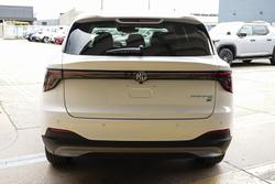 2025 MG MGS5 EV Essence 62