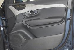 2023 Volvo XC90 Ultimate B6 Bright