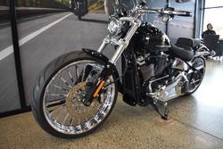 2025 Harley-davidson FXBR BREAKOUT (117) VIVID BLACK