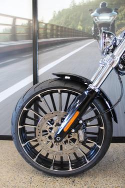 2025 Harley-davidson FXBR BREAKOUT (117) VIVID BLACK