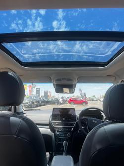 2025 Mahindra XUV3XO AX7L