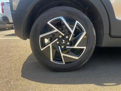 2025 Mahindra XUV3XO AX7L