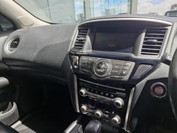 2017 Nissan Pathfinder Ti