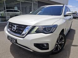 2017 Nissan Pathfinder Ti