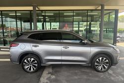 2025 BYD SEALION 6 Essential