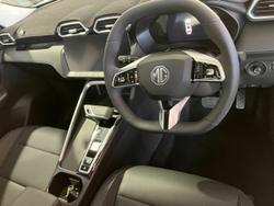 2025 MG ZS Essence Turbo