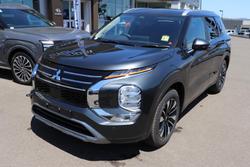 2025 Mitsubishi Outlander LS