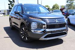 2025 Mitsubishi Outlander LS