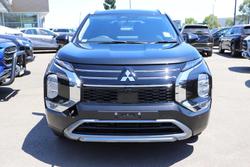 2025 Mitsubishi Outlander LS