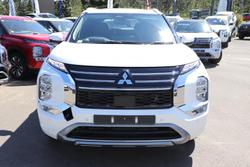 2025 Mitsubishi Outlander Exceed