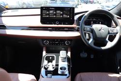 2025 Mitsubishi Outlander Exceed Tourer