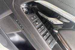 2023 Land Rover Range Rover Evoque P300e Dynamic HSE