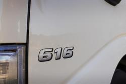 2025 Hino 616 Std Manual Alloy Tray White