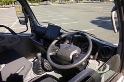 2025 Hino 616 Std Manual Alloy Tray White