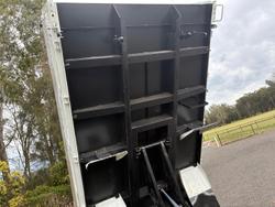 2024 Fuso Canter 615 Tipper White