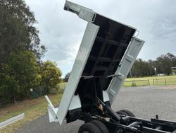 2024 Fuso Canter 615 Tipper White