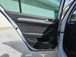 2021 Volkswagen Passat 140TSI Business