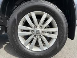 2017 Isuzu MU-X LS-T