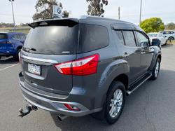 2017 Isuzu MU-X LS-T