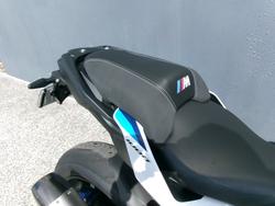 2025 BMW Motorrad M 1000 XR LIGHTWHITE UNI/M MOTORSPORT