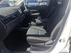 2021 Mitsubishi Outlander ES