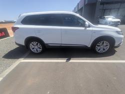 2021 Mitsubishi Outlander ES