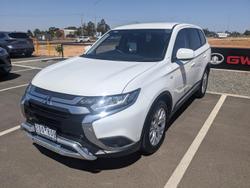 2021 Mitsubishi Outlander ES