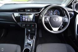2019 Toyota Corolla Ascent ZRE172R Glacier White