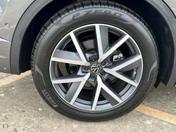 2025 Volkswagen Touareg 210TDI Elegance