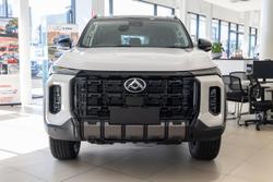 2025 LDV D90 Executive