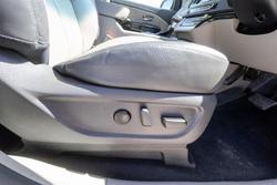 2017 Kia Carnival SLi