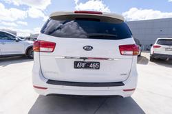 2017 Kia Carnival SLi